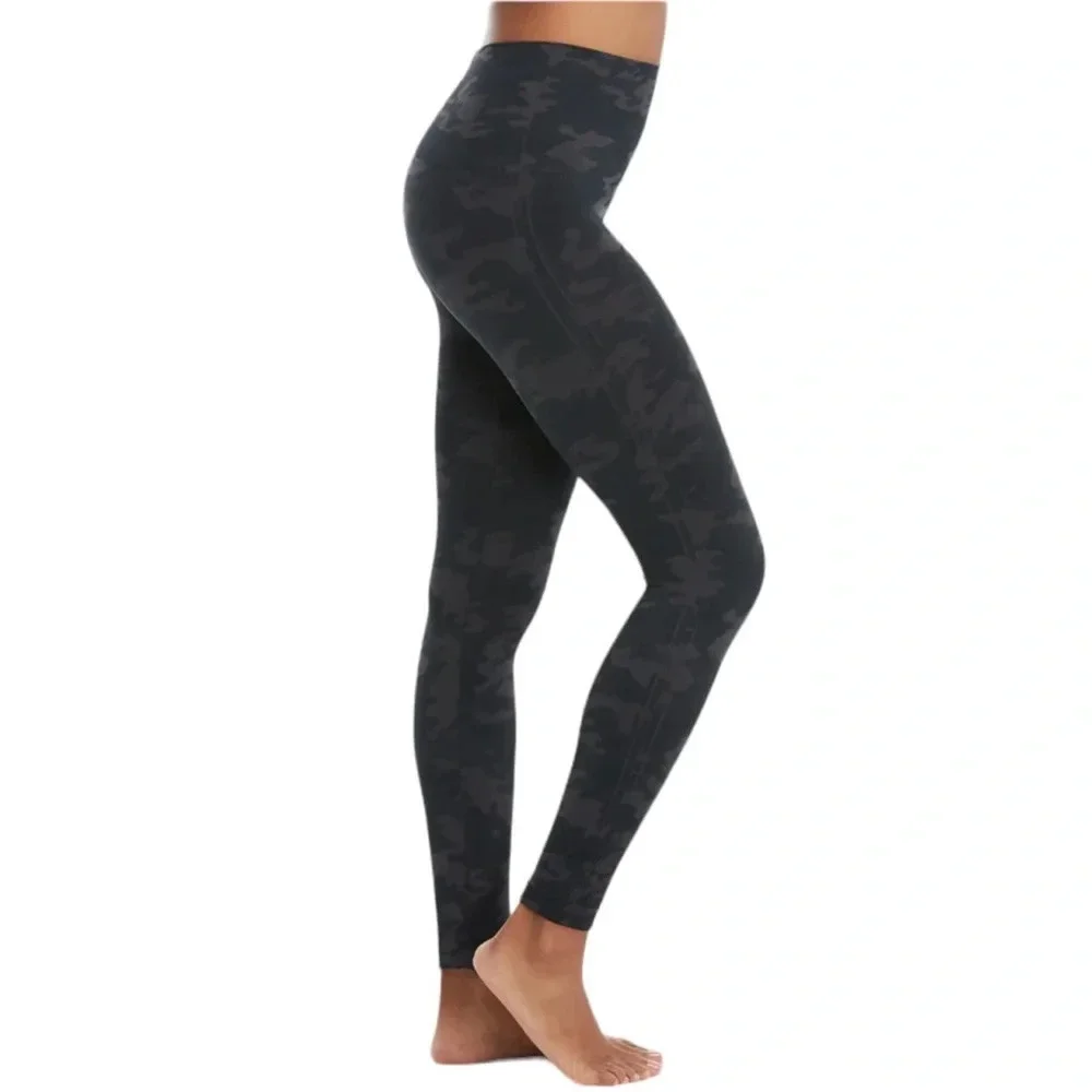 Spanx Look At Me Now High Waisted Stretch Leggings Pants Black Camo Size XL